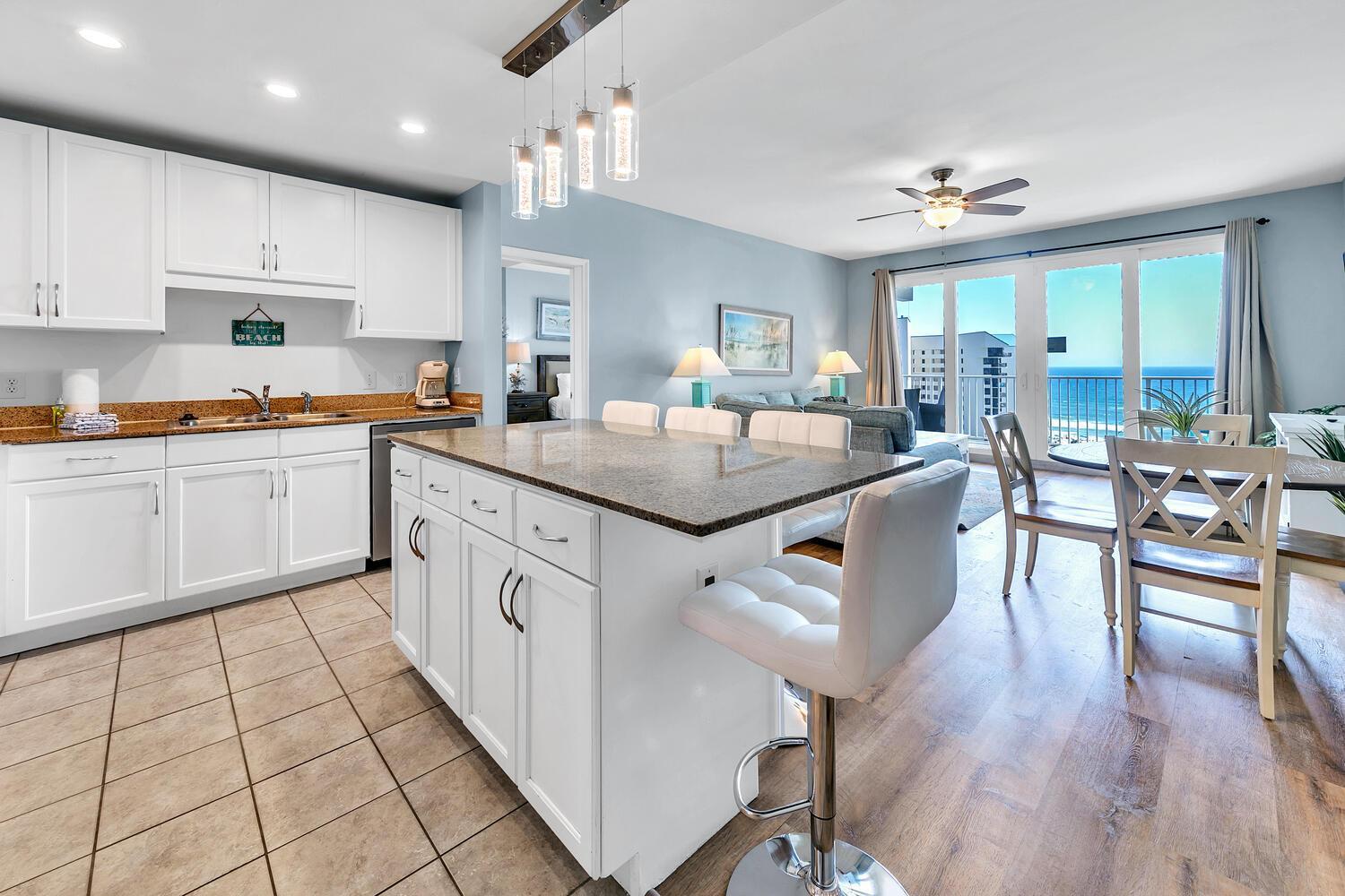 Holiday home Laketown Wharf 827 - Life's A By Emerald Coast Retreats