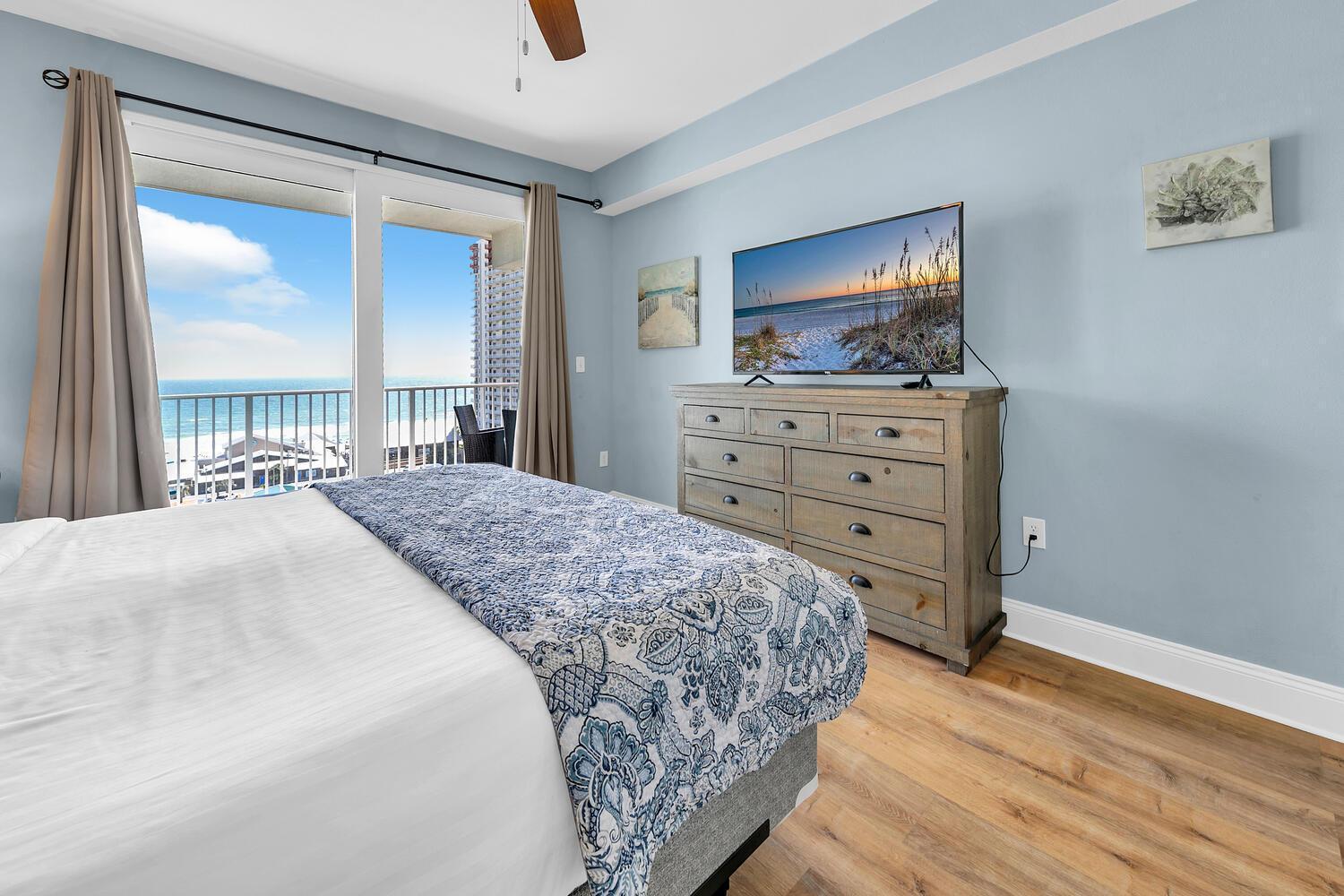 Holiday home Laketown Wharf 827 - Life's A By Emerald Coast Retreats *