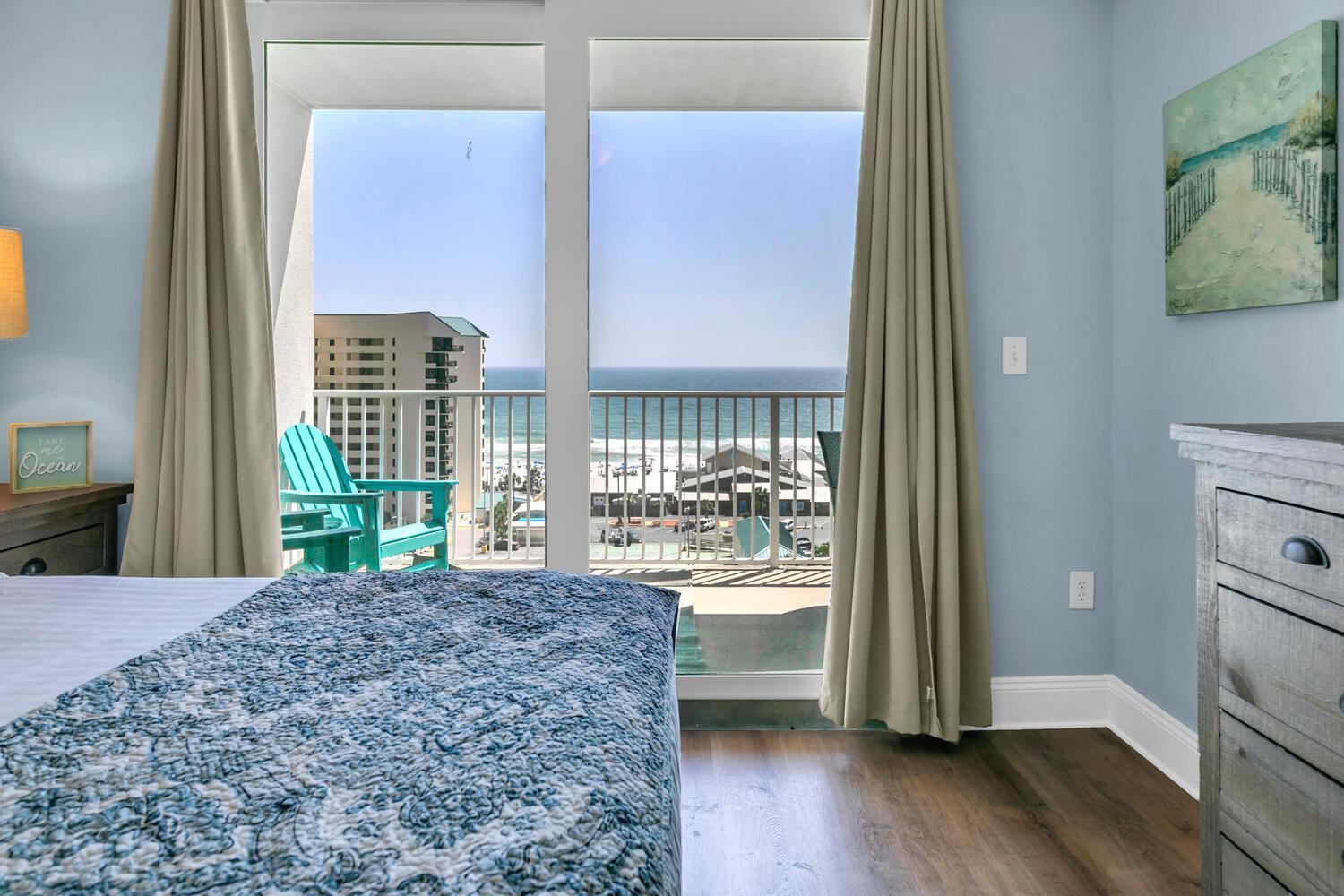 Laketown Wharf 827 - Life's A By Emerald Coast Retreats Panama City Beach